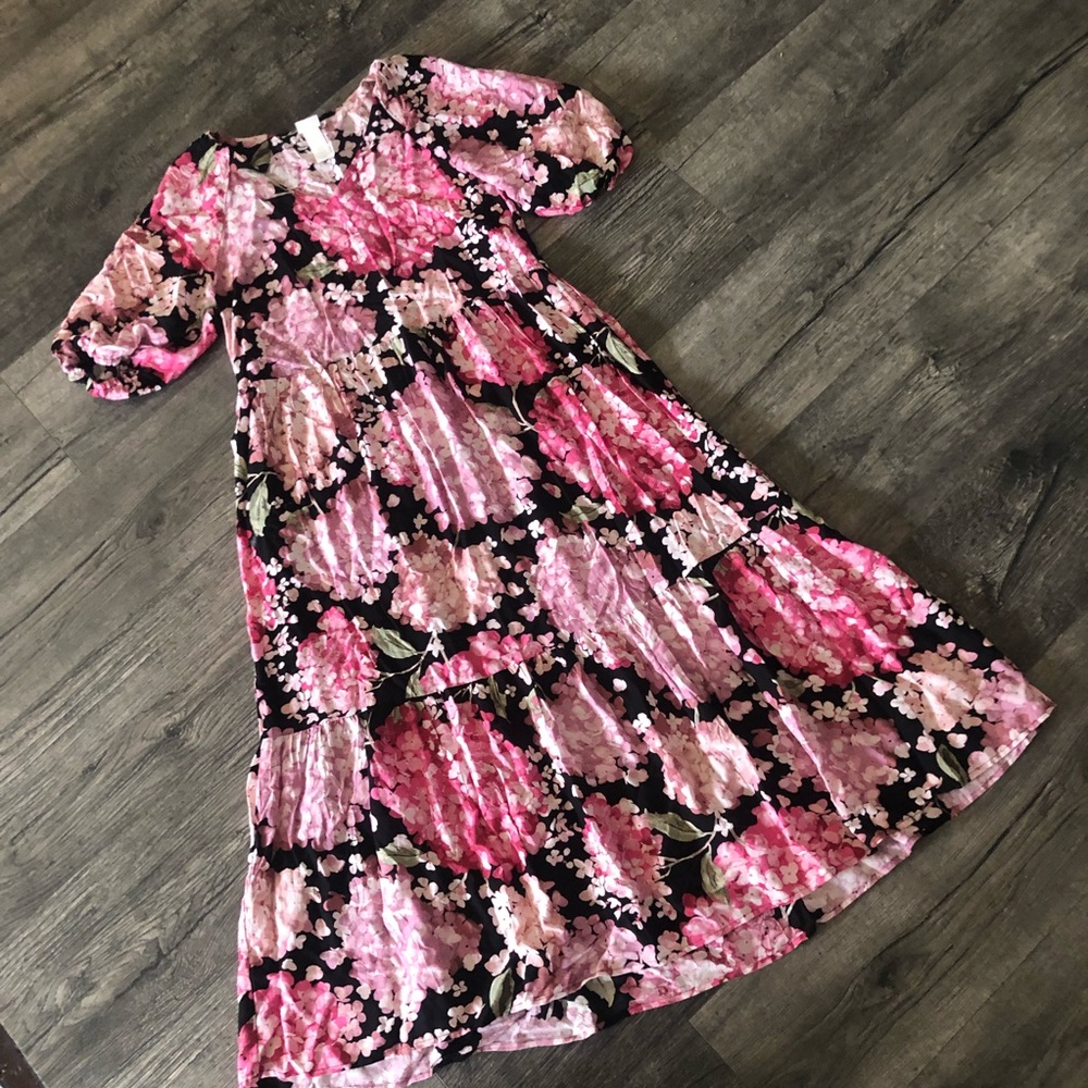 H&M- Dress Maxi